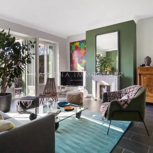 Property in Carre d'Argent