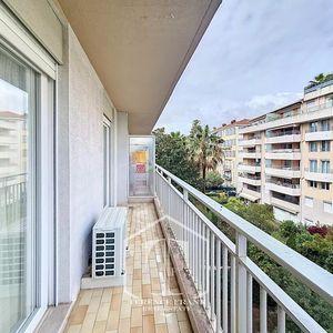 Property in Carre d'Argent