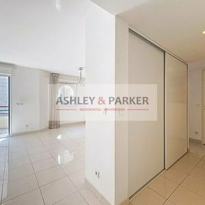 Property in Carre d'Argent