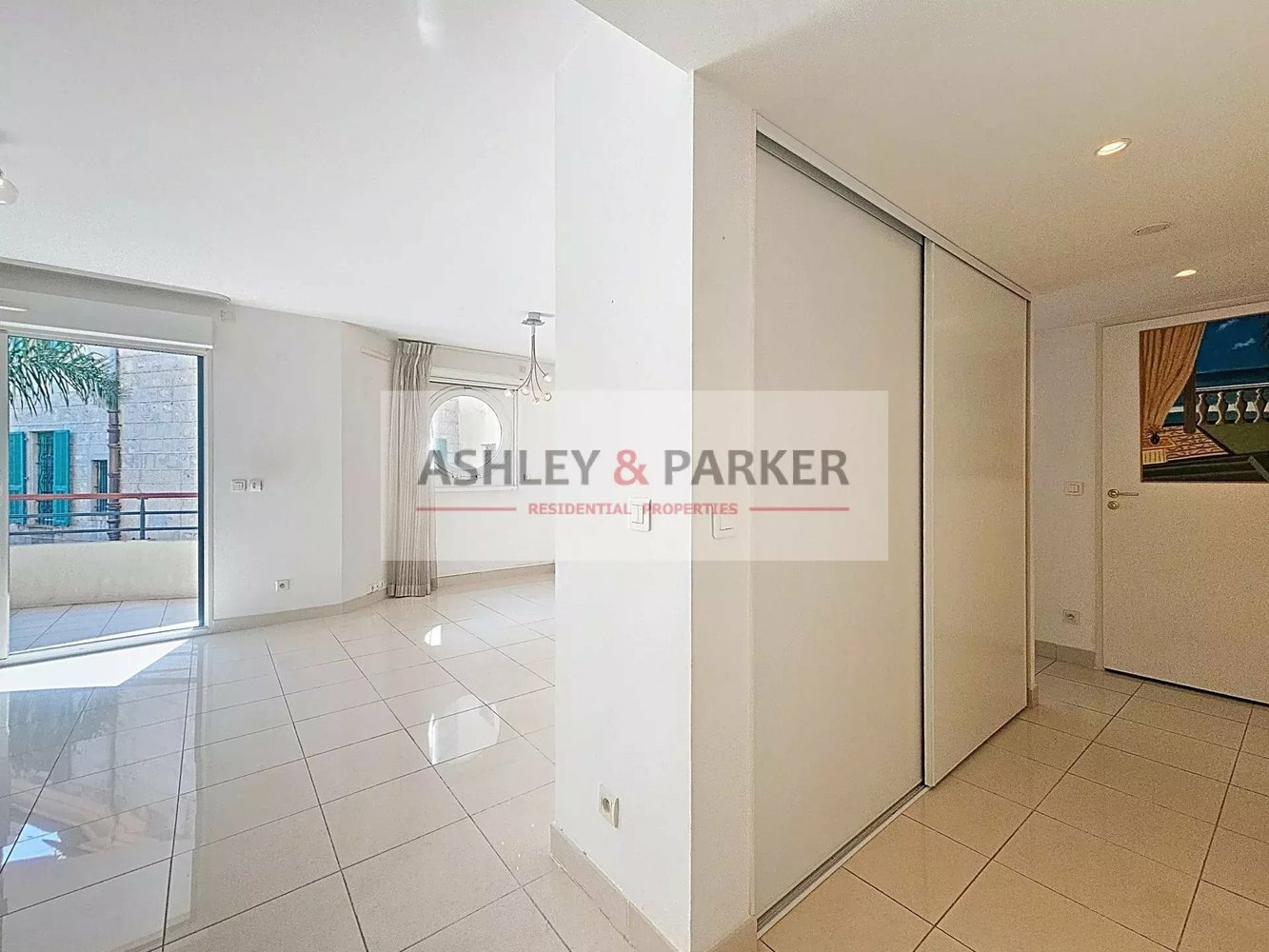 Property photo in Carre d'Argent