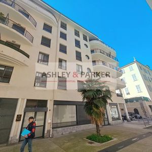 Property in Carre d'Argent