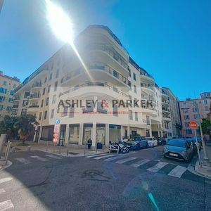 Property in Carre d'Argent