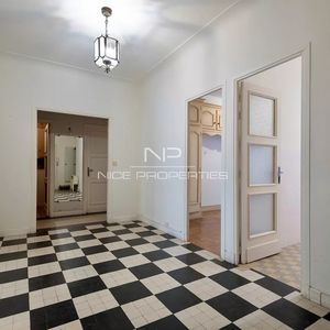 Property in Carre d'Argent