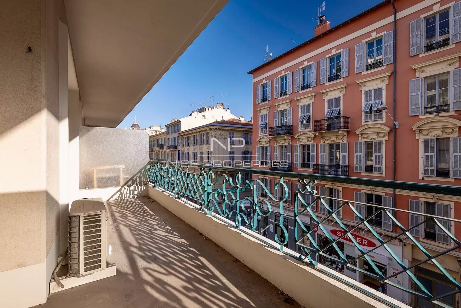 Property photo in Carre d'Argent