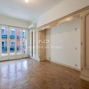 Property in Carre d'Argent