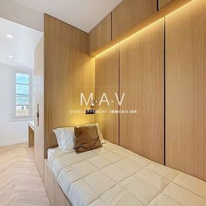 Property in Carre d'Argent