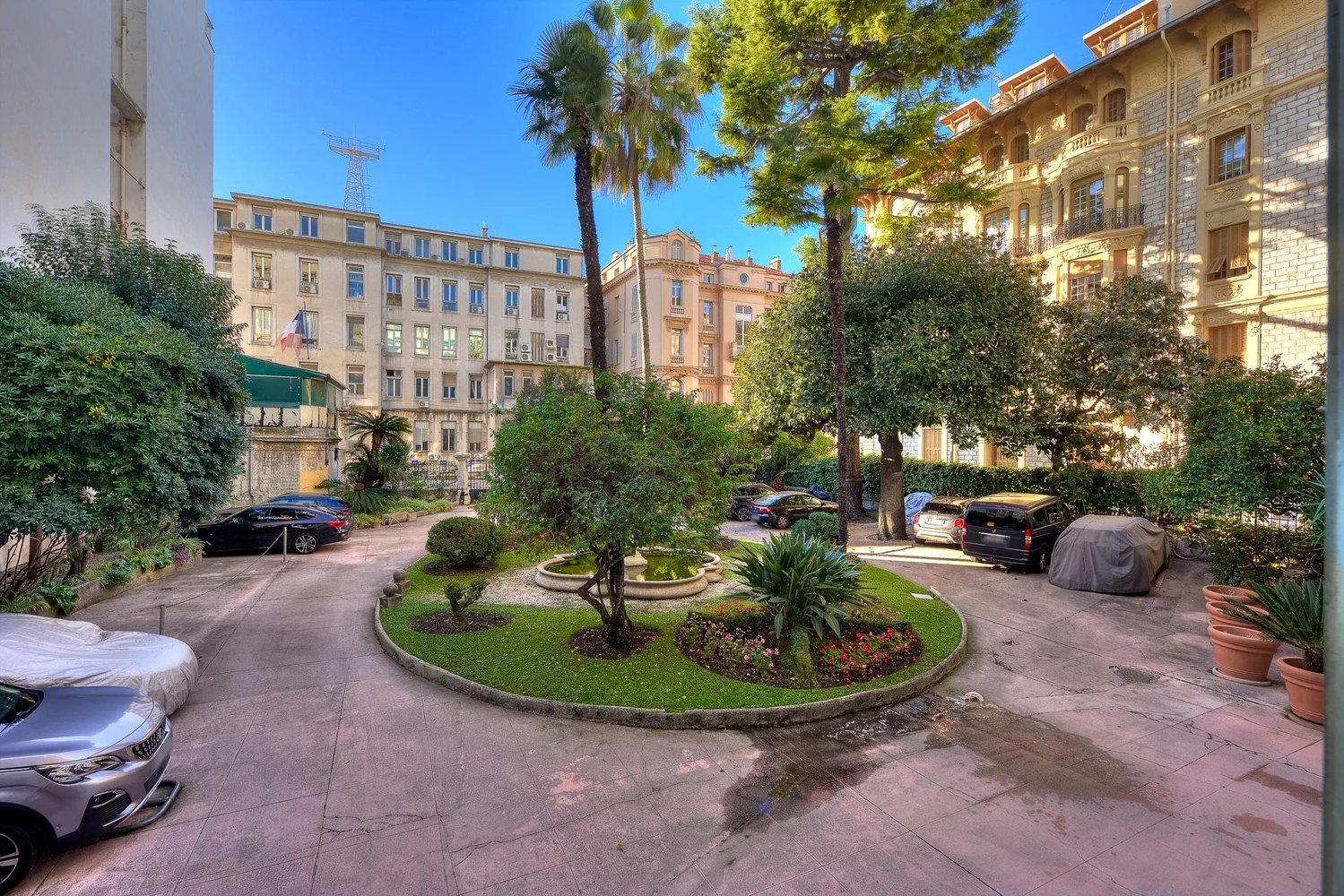 Property photo in Carre d'Argent