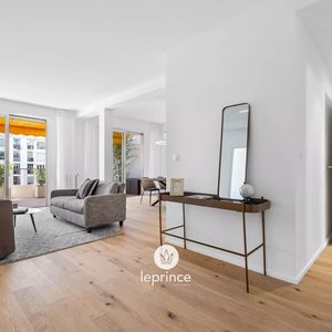 Property in Carre d'Argent