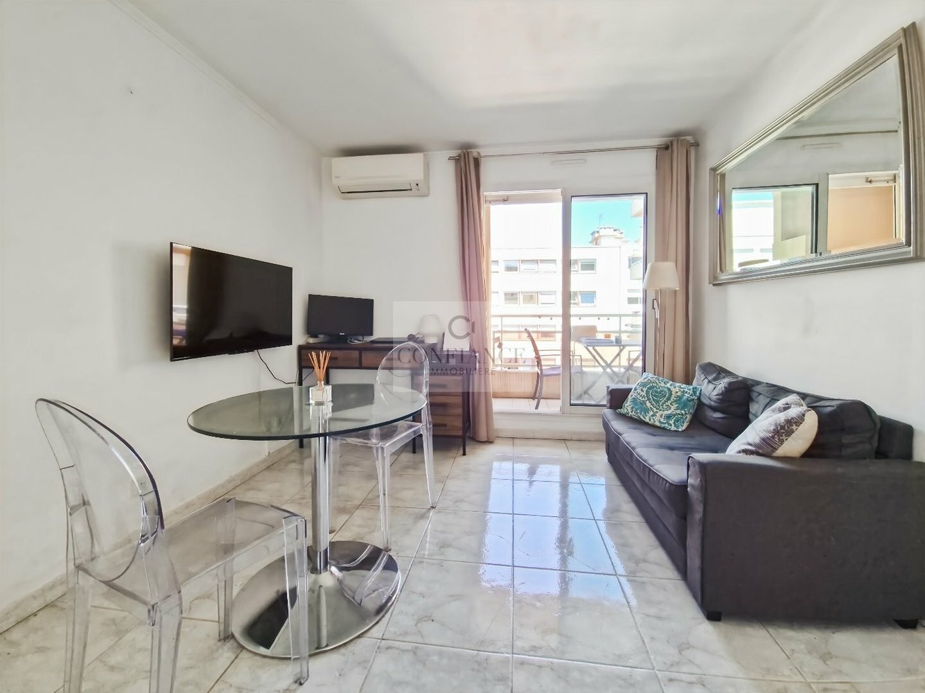 Property photo in Carre d'Argent