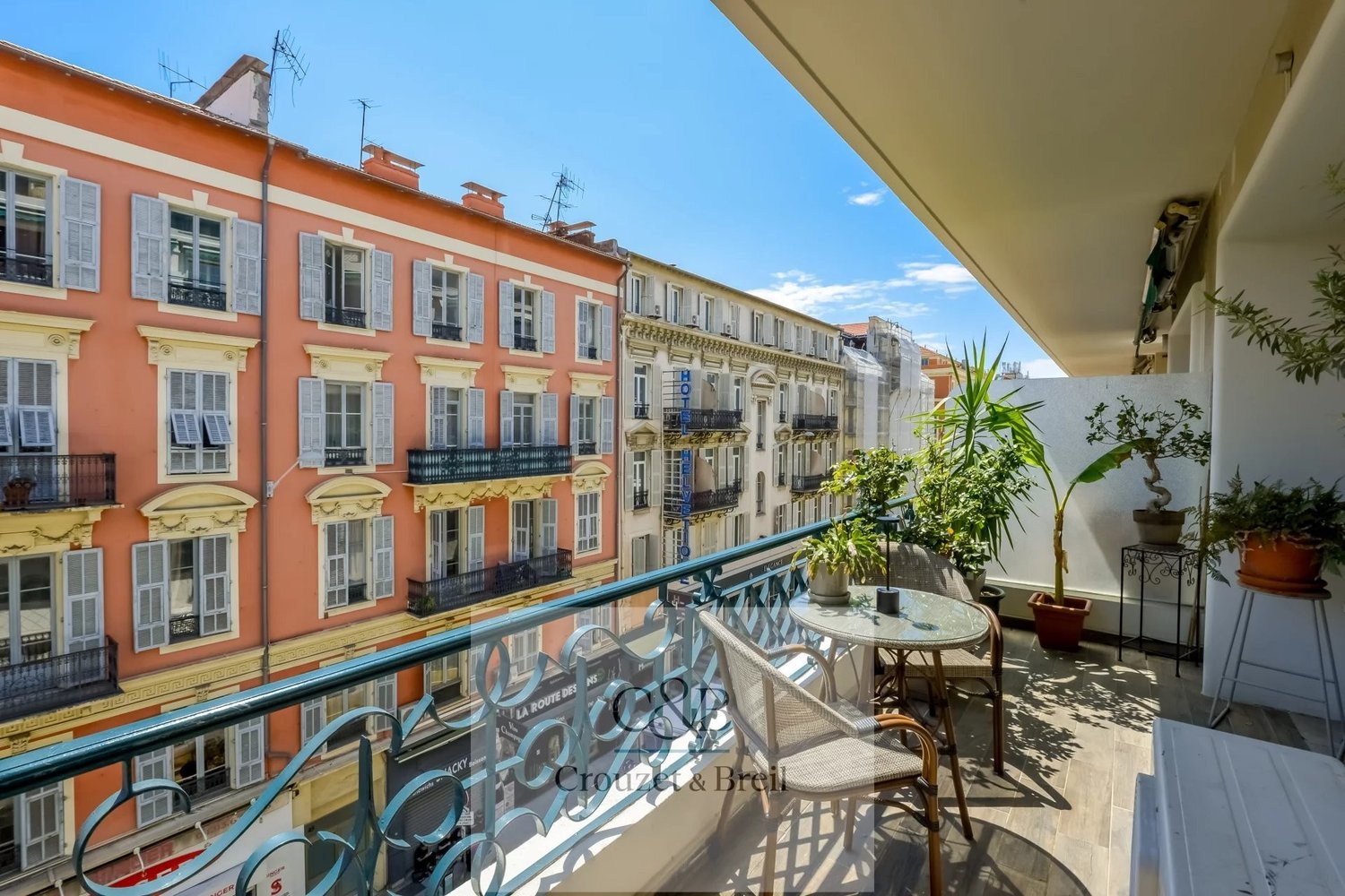 Property photo in Carre d'Argent