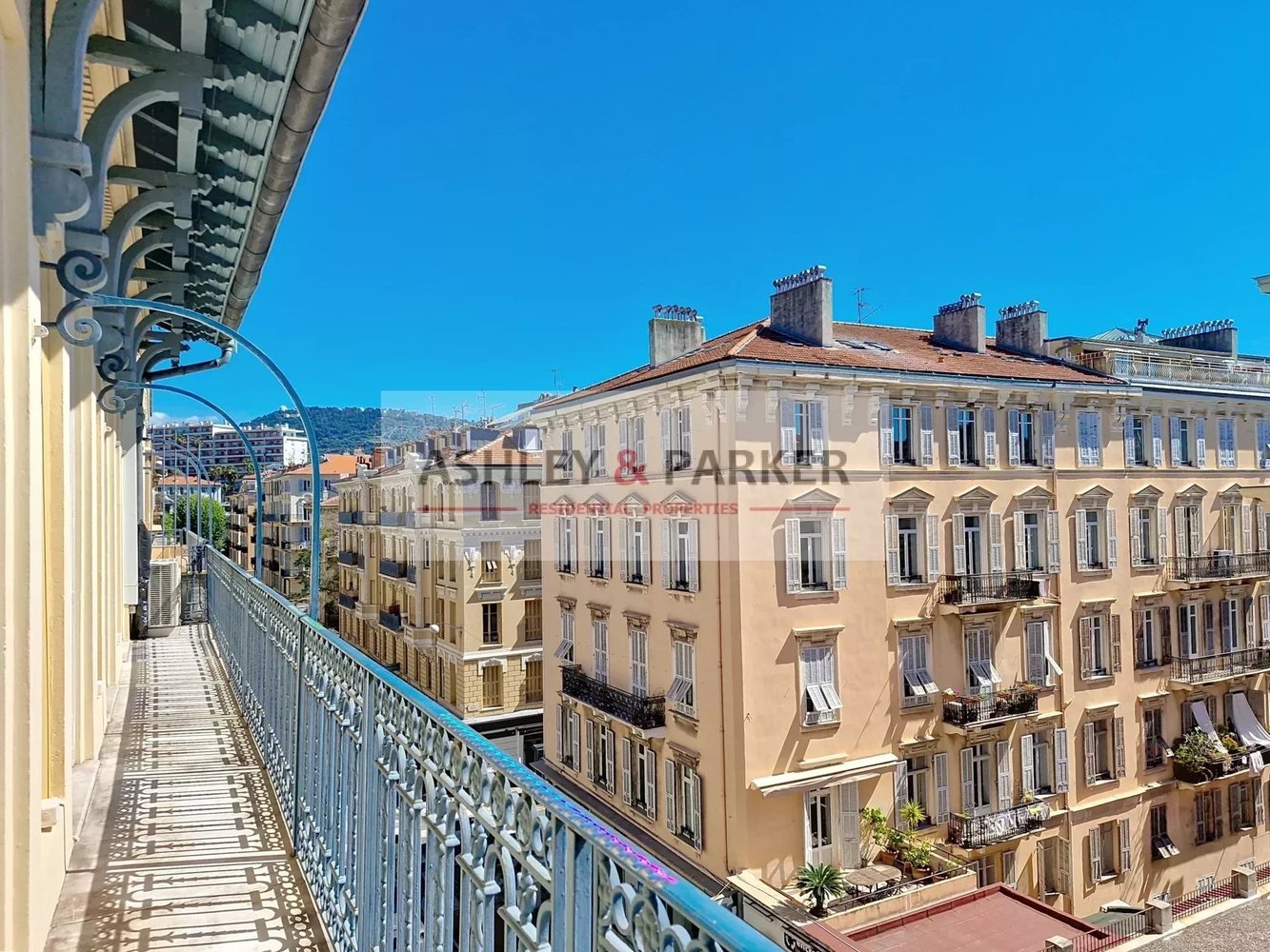 Property photo in Carre d'Argent