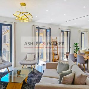 Property in Carre d'Argent