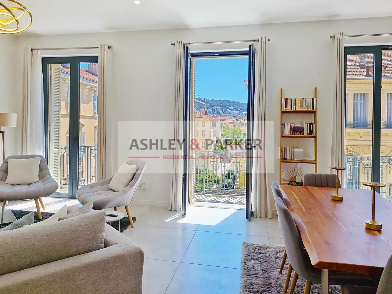 Property photo in Carre d'Argent