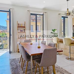 Property in Carre d'Argent