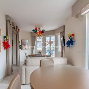 Property in Carre d'Or