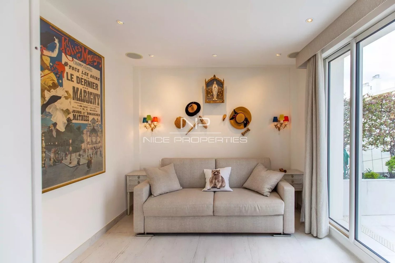 Property photo in Carre d'Or