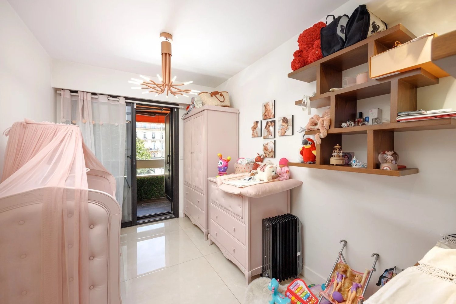 Property photo in Carre d'Or