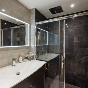 Property in Carre d'Or