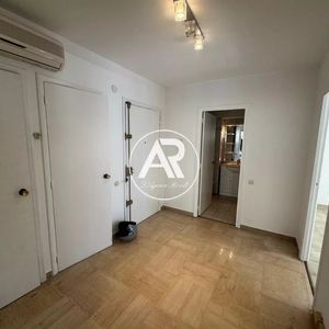 Property in Carre d'Or