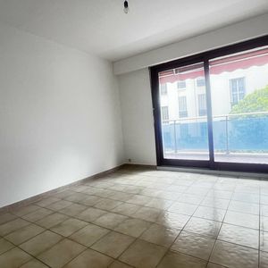 Property in Carre d'Or