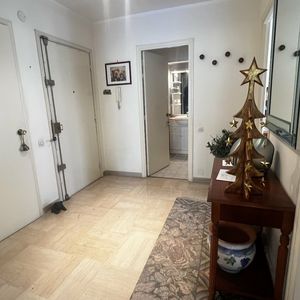 Property in Carre d'Or