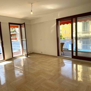 Property in Carre d'Or