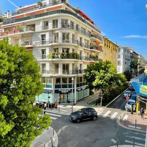 Property in Carre d'Or