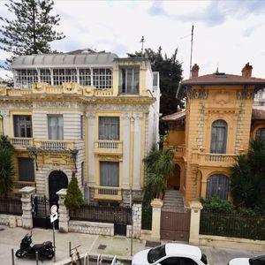 Property in Carre d'Or