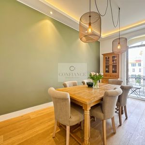 Property in Carre d'Or