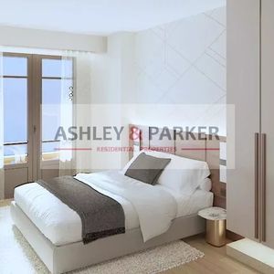 Property in Carre d'Or