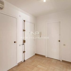 Property in Carre d'Or