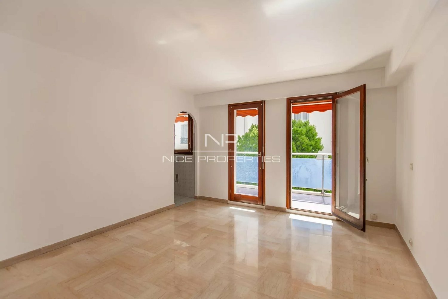 Property photo in Carre d'Or