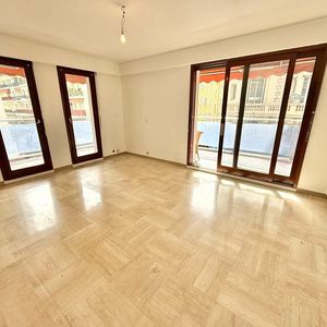 Property in Carre d'Or