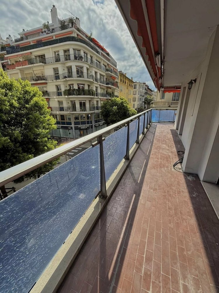 Property photo in Carre d'Or