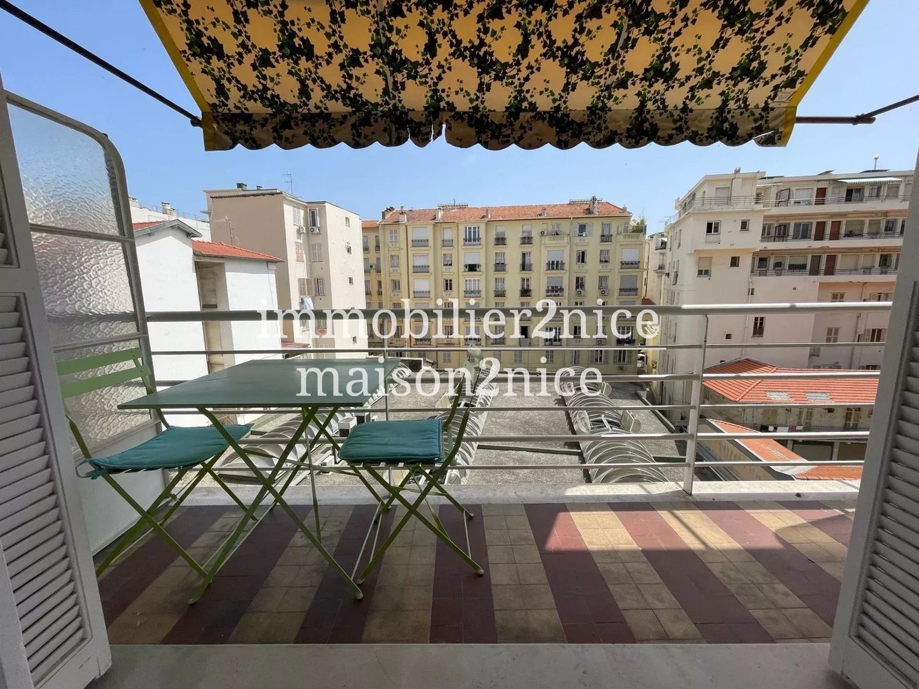 Property photo in Carre d'Or