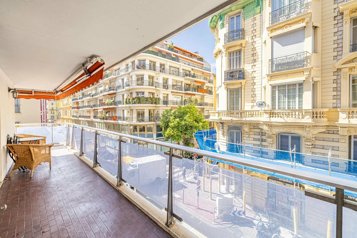 Property photo in Carre d'Or