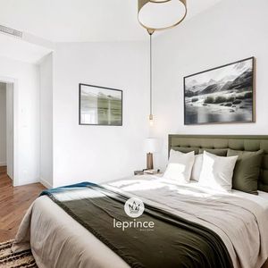 Property in Carre d'Or