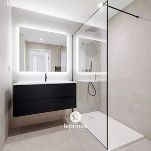 Property in Carre d'Or