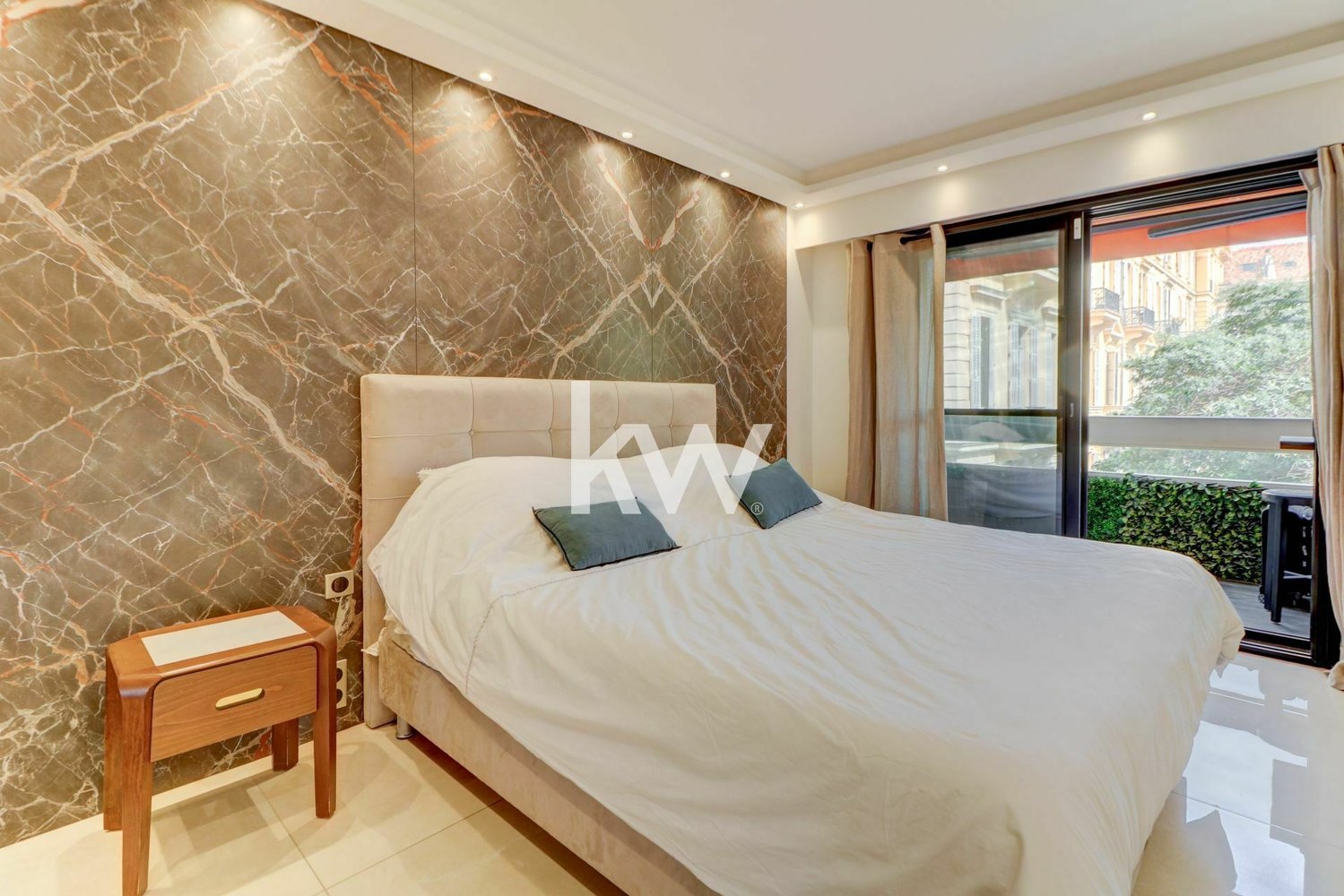 Property photo in Carre d'Or