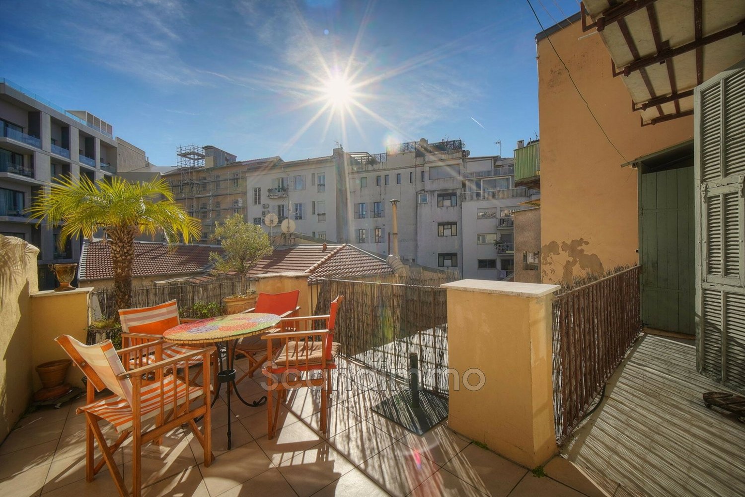 Property photo in Carre d'Or