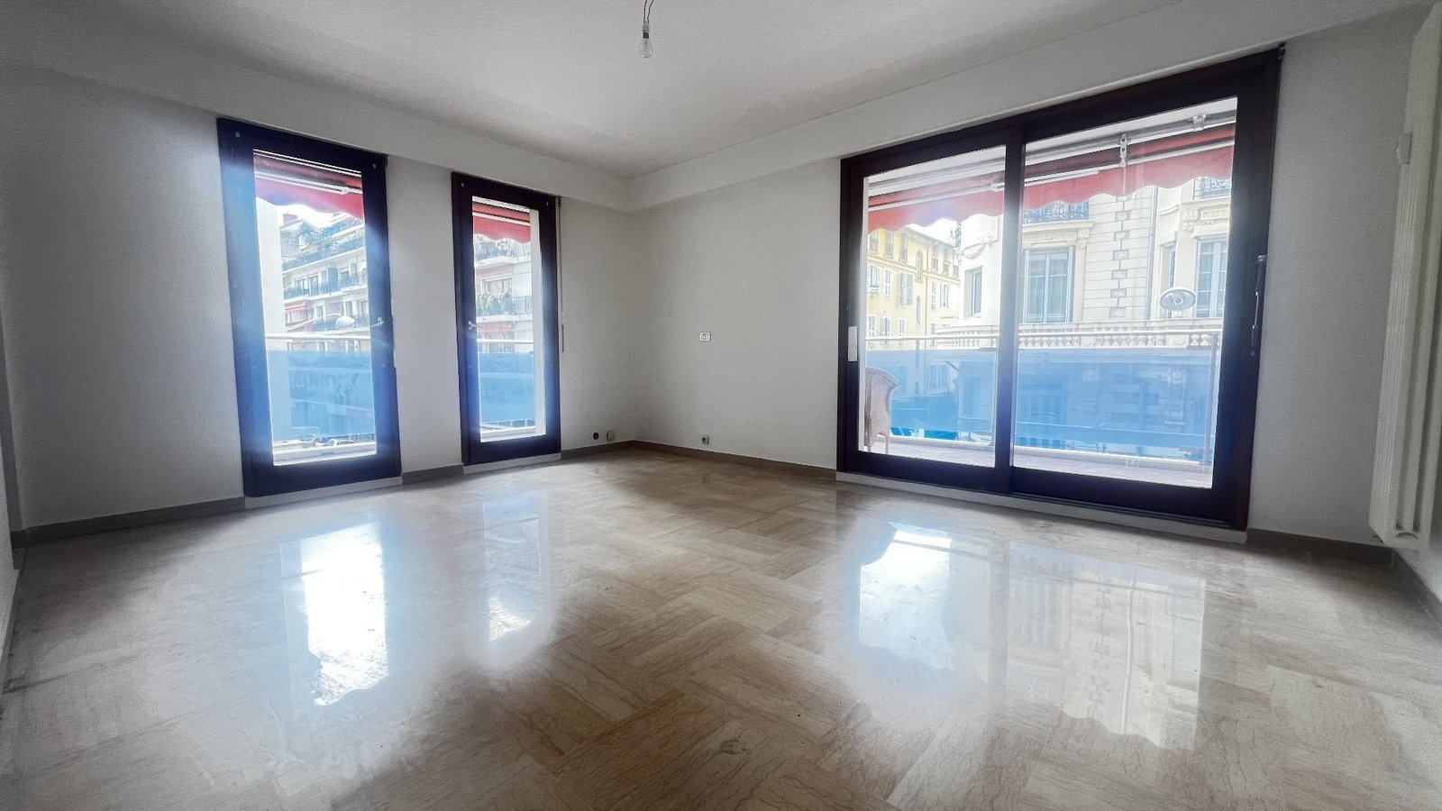 Property photo in Carre d'Or