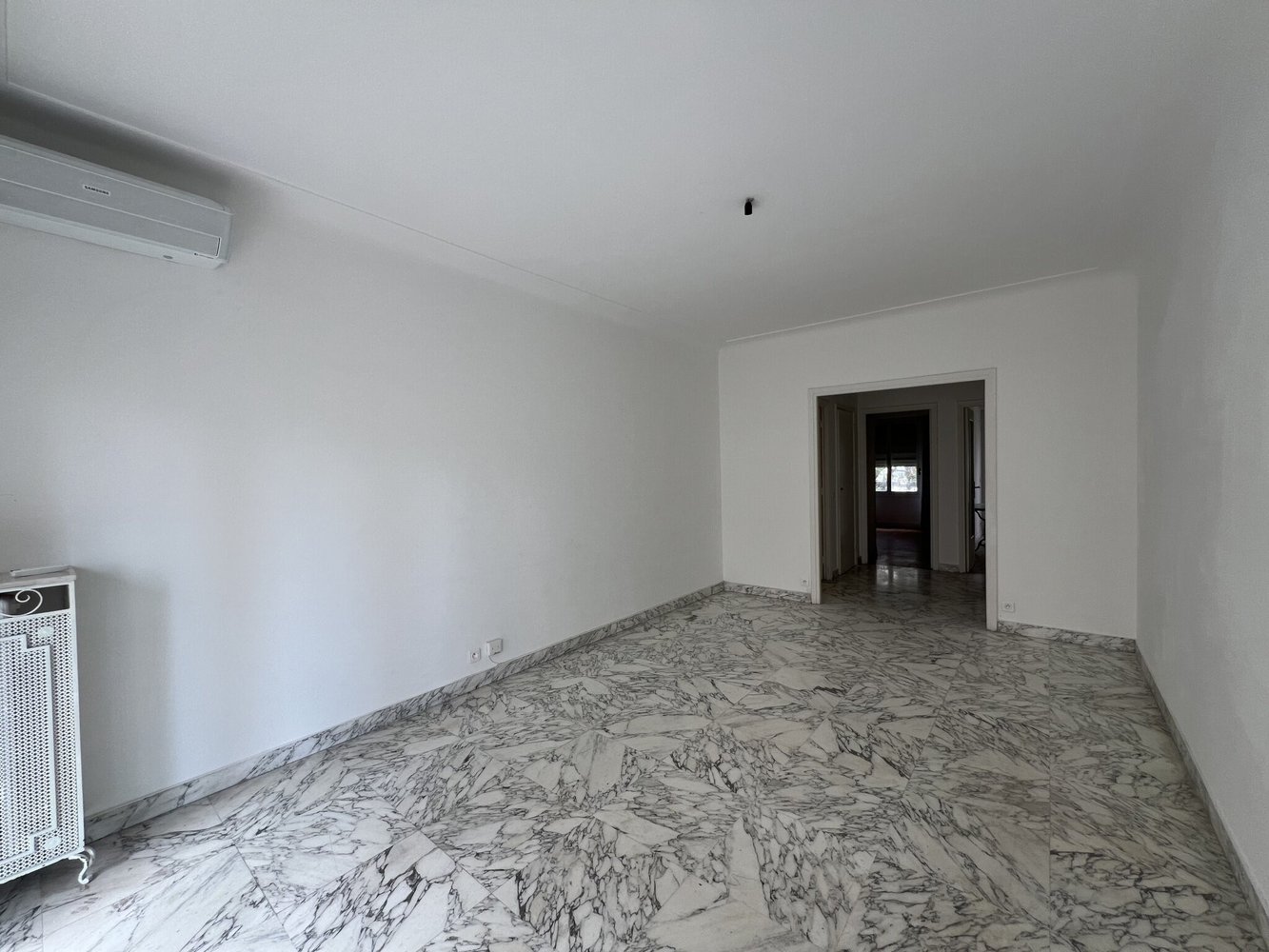 Property photo in Carre d'Or