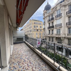 Property in Carre d'Or