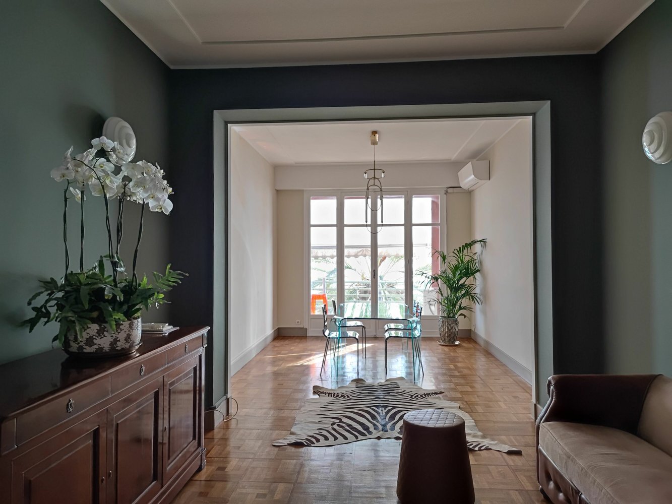 Property photo in Carre d'Or