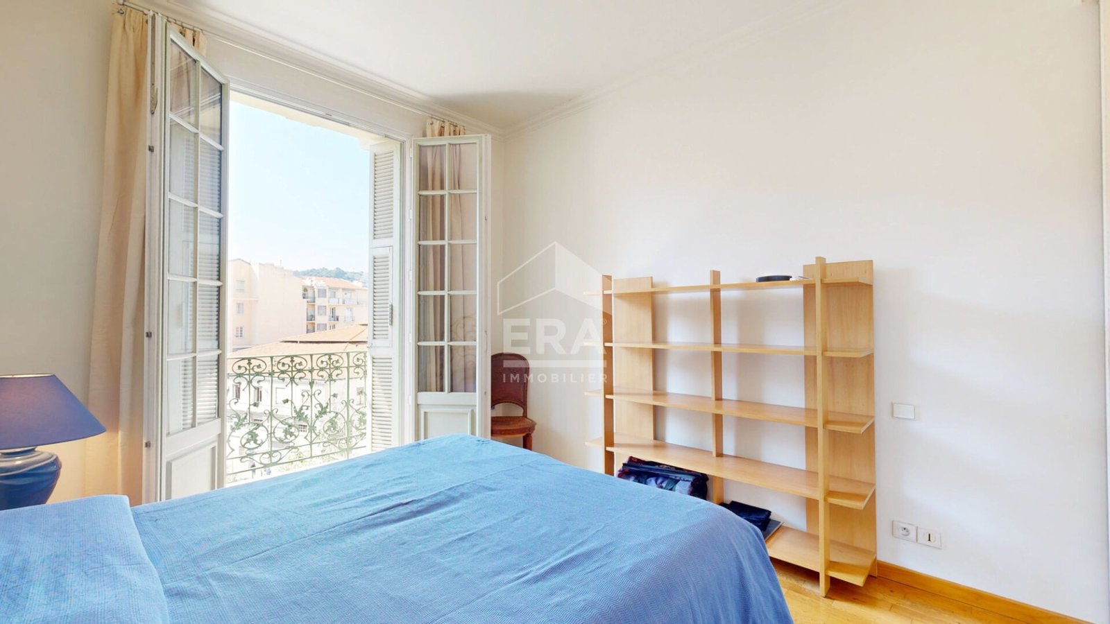 Property photo in Carre d'Or