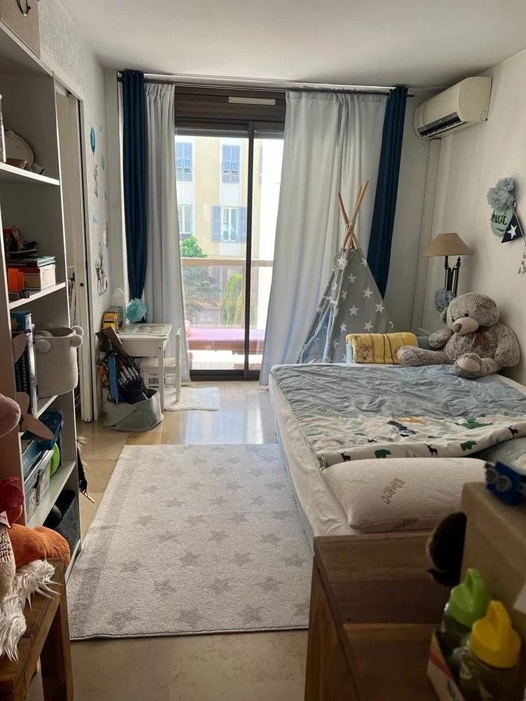 Property photo in Carre d'Or