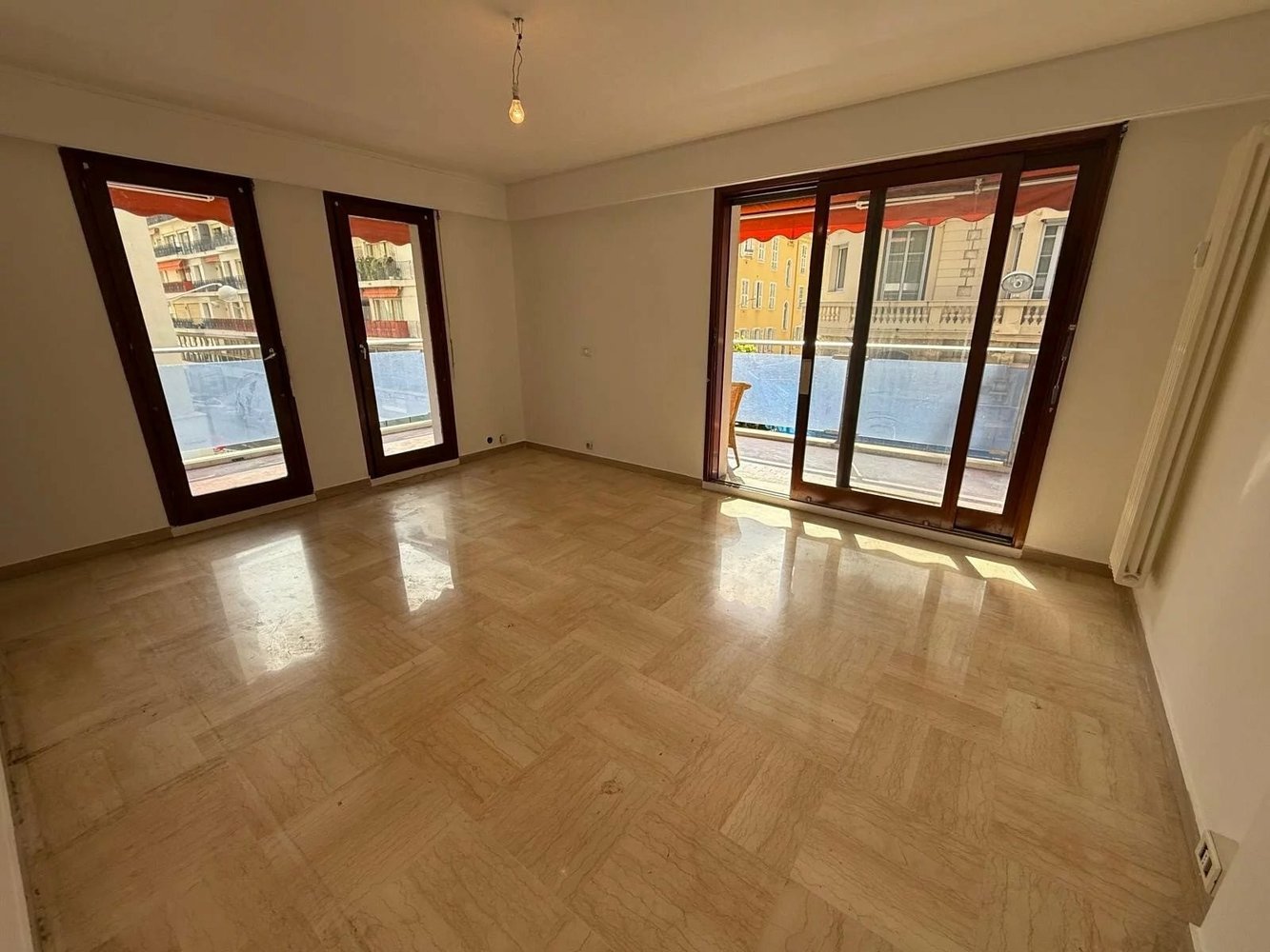 Property photo in Carre d'Or