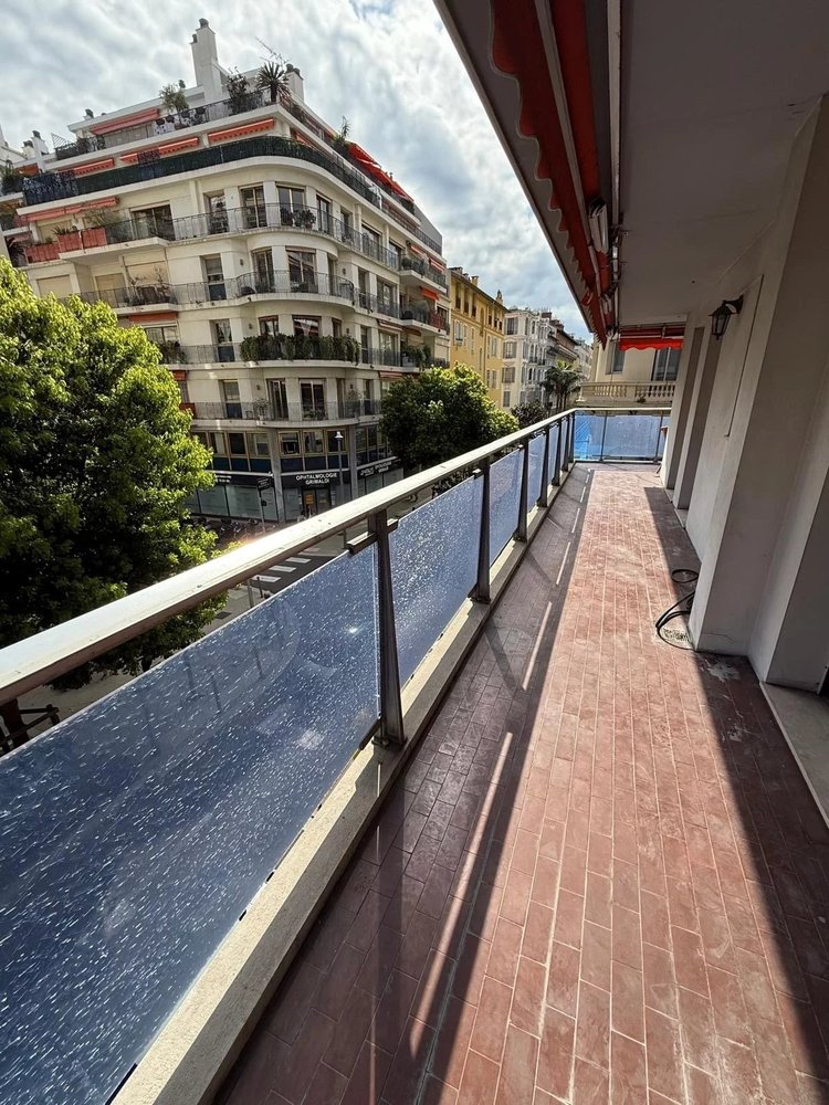 Property photo in Carre d'Or