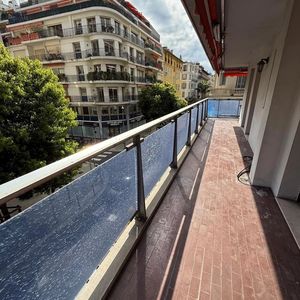 Property in Carre d'Or