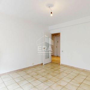 Property in Carre d'Or